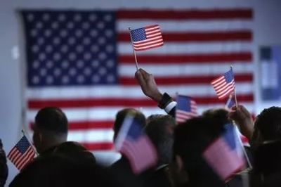 取消因私出入境中介資質(zhì)認證 移民大門要關閉了嗎？